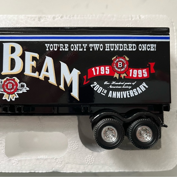 MATCHBOX “Jim Beam Commemorative 200th Anniversary Tractor-Trailer” Circa 1995. - Picture 7 of 8